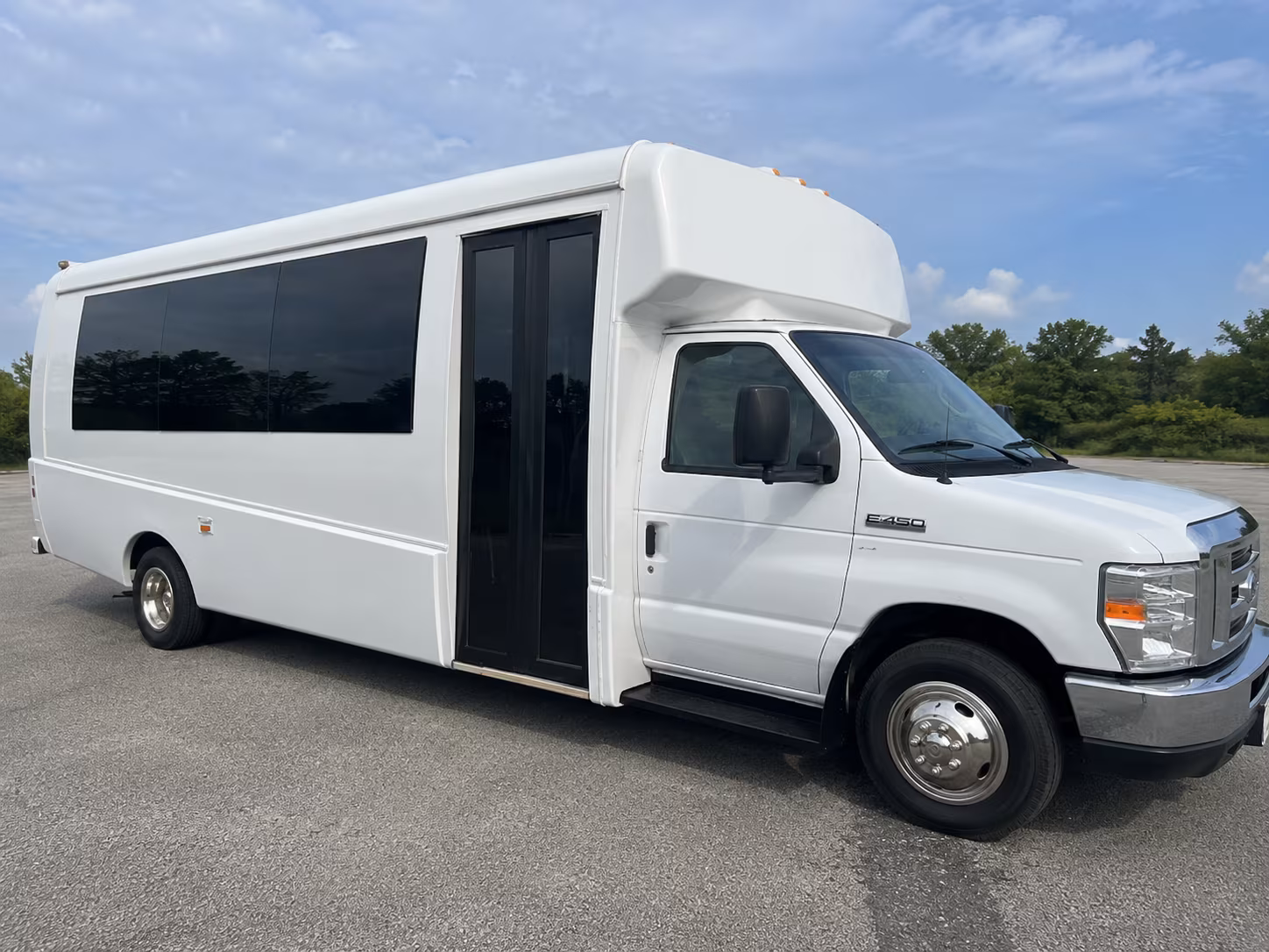 Jacksonville Birthday, Sweet 16, & Quinceañera Transportation pickup coordination