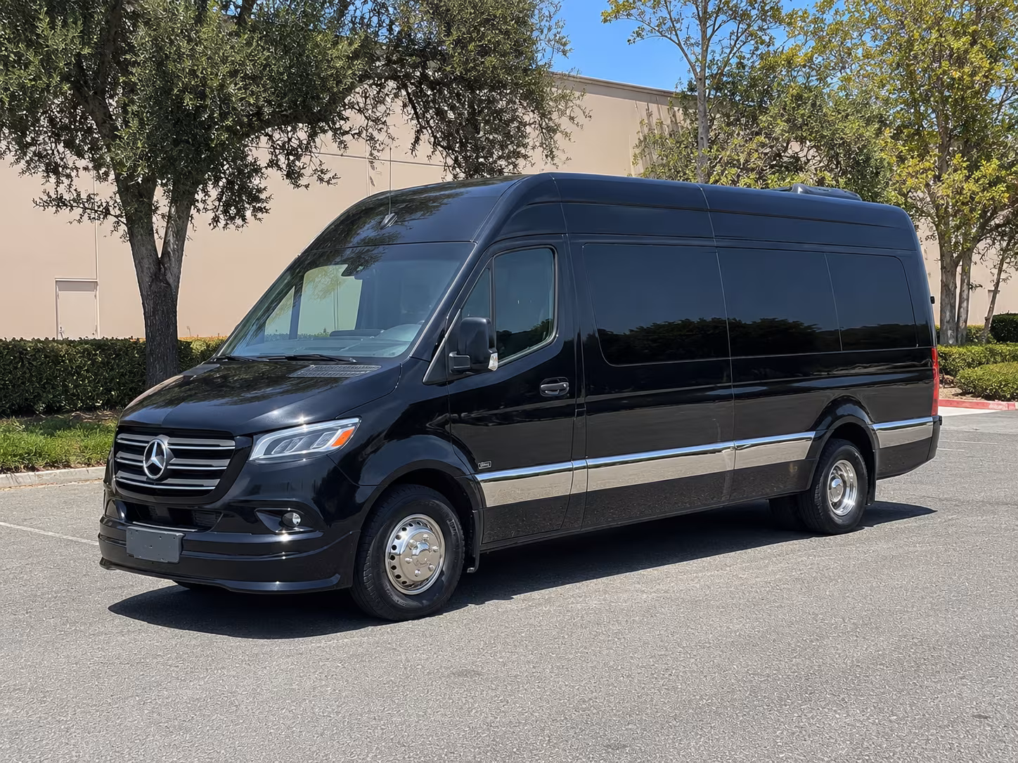 Jacksonville Corporate Transportation party bus exterior